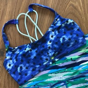 LULULEMON Sports Bra Free to Be Strappy Bright Green activewear 12/8